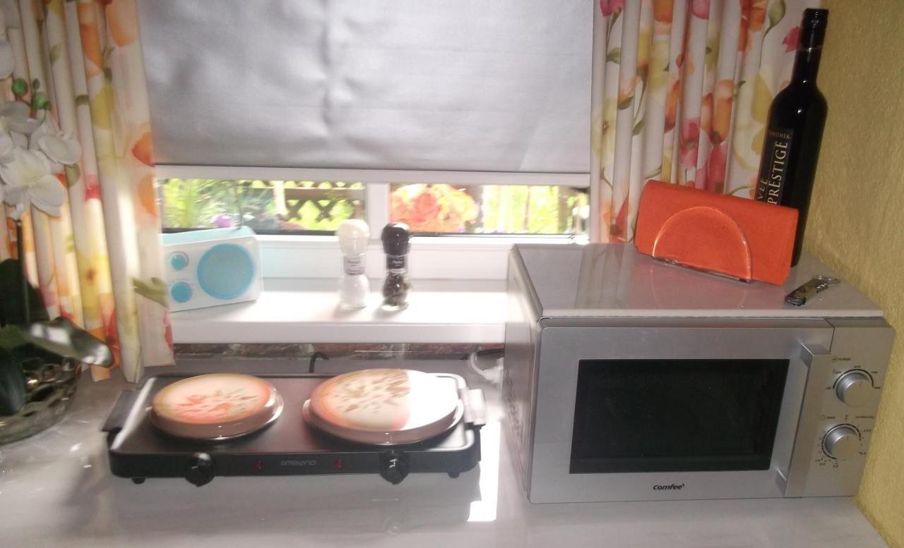Ferien Bei Conny Apartment Nueziders ภายนอก รูปภาพ