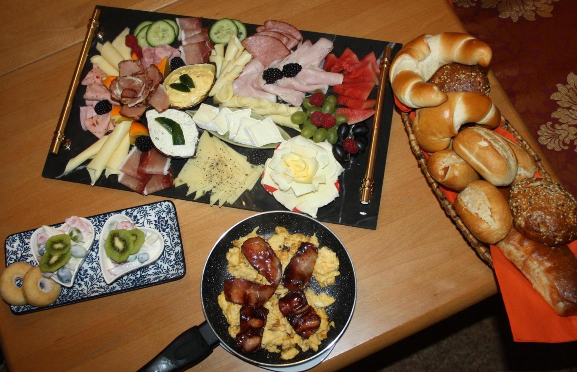 Ferien Bei Conny Apartment Nueziders ภายนอก รูปภาพ